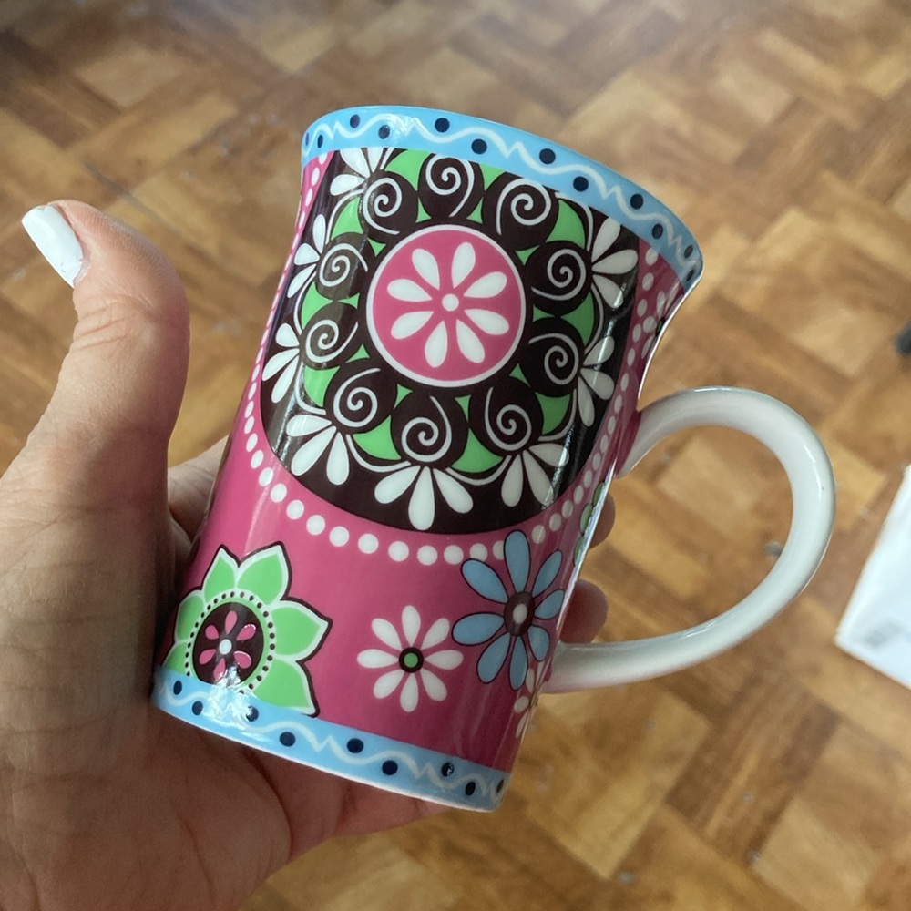 Vera Bradley mug CUPCAKES PINK coffee mug ceramic tea cup paisley